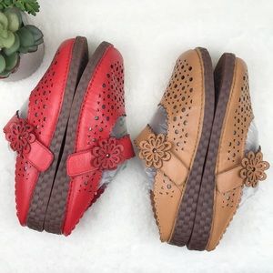 L’Artiste 2 pairs of slip on leather shoes SMOOSH